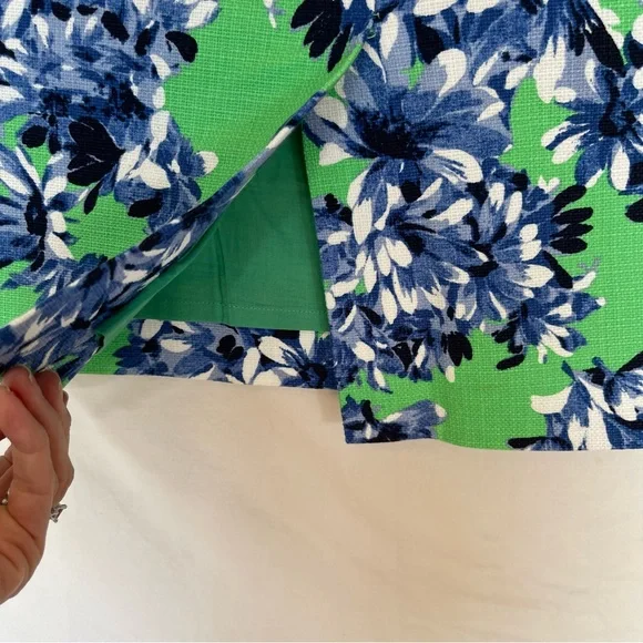 J Crew Pencil Skirt in Green with blue and white flowers size 10 Preppy Coastal - Picture 4 of 11